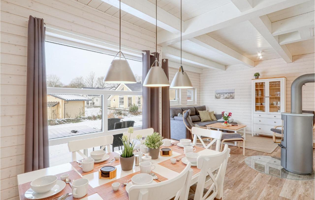 Amazing home in Krems II-Warderbrck with 3 Bedrooms, Sauna&WiFi Gols Exterior foto