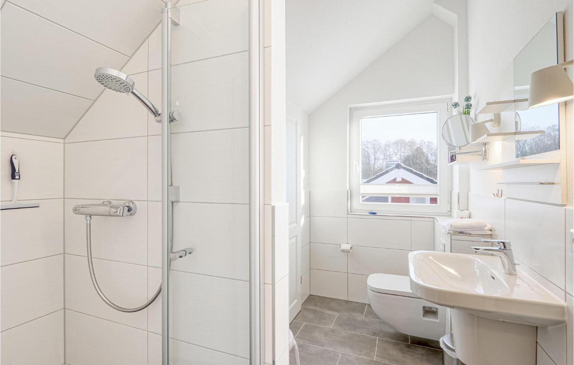 Amazing home in Krems II-Warderbrck with 3 Bedrooms, Sauna&WiFi Gols Exterior foto